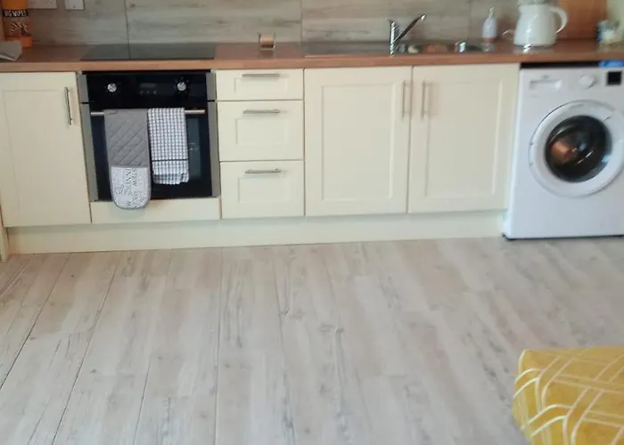 招待所 Cherry Blossom *